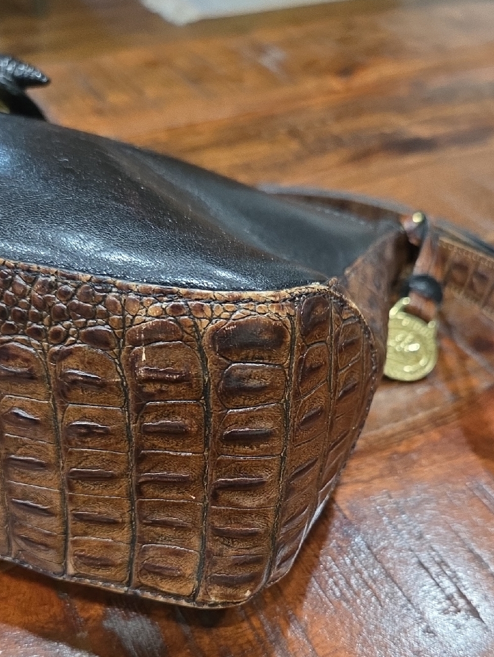Vintage Brahmin Purse - Picture 8 of 12